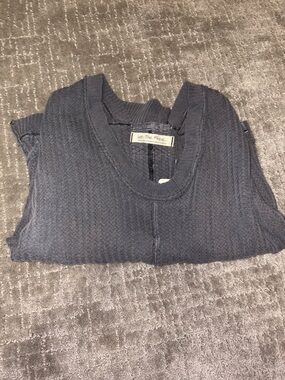 Grey long sleeve freepeople top